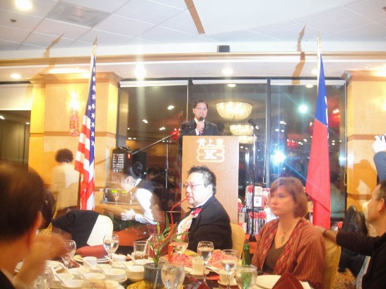 廖處長應邀在波特蘭中華會館春節慶祝晚會中致詞。