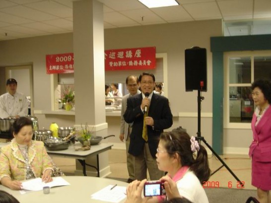廖處長東周應邀參加2009年台灣美食大師巡迴講座並致詞。