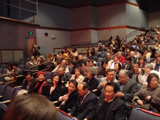 廖處長東周夫婦應邀觀賞西雅圖台美人傳統週台灣歌仔戲巡禮