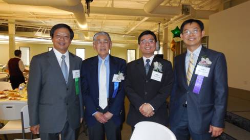 左起：前會長翁嘉盛先生、中央研究院王佑曾院士、舊金山科技組汪庭安組長、研討會主席吳銘源先生