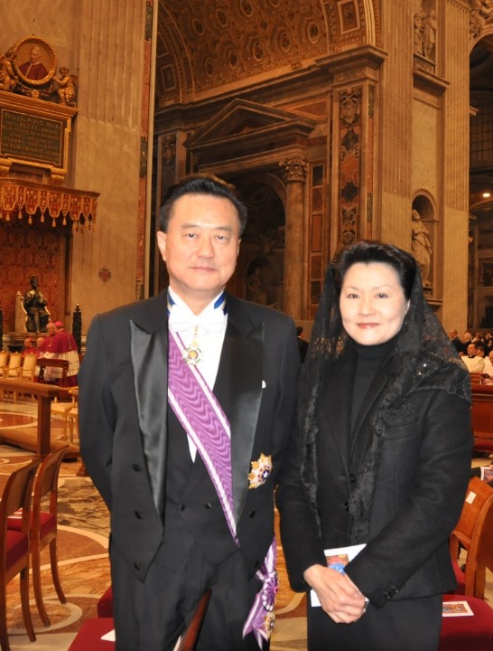 Ambassador and Mrs. Larry Wang after the Mass.