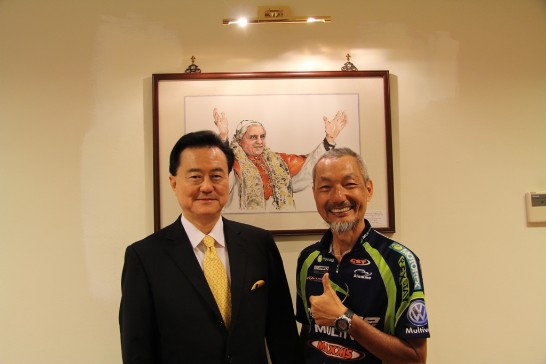 Ambassador Larry Wang (1st from left) with Albert Chen (1st from right) in front of a painting of Pope John Paul II housed inside the ROC Chancery.
