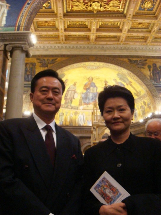 駐教廷王大使豫元暨夫人參加教宗主持第十二屆世界主教會議揭幕彌撒 