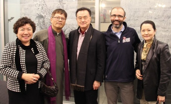 王大使豫元夫婦與光啟社前社長周文義顧問（左2）、耶穌會蔡明隆神父（右2）