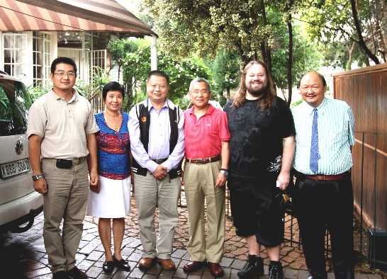 Representative Hsu is photoed together with Michael Coetzee of the Citizen, Prf. Chen, Mr. Weng and Mr. Tze-ling Feng, Diector of Economic Div. Taipei Liaison Office.