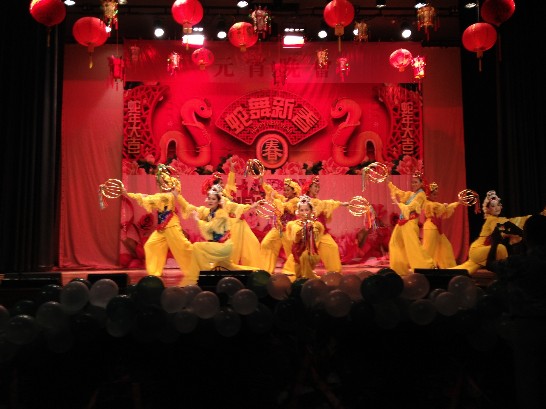 Overseas Chinese in Mauritius celebrates the Lantern Festival on Feb. 24th, 2013.
