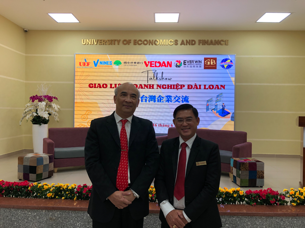 Director of Commercial Division  Mr. Chang Wen Chung attended  the Symposium to Exchange with Taiwanese Enterprises, which organized by HCMC University of Economics and Finance on 16th June 2022. 