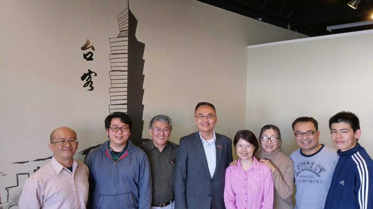 張詩瑞處長與臺灣學者協會幹部合影