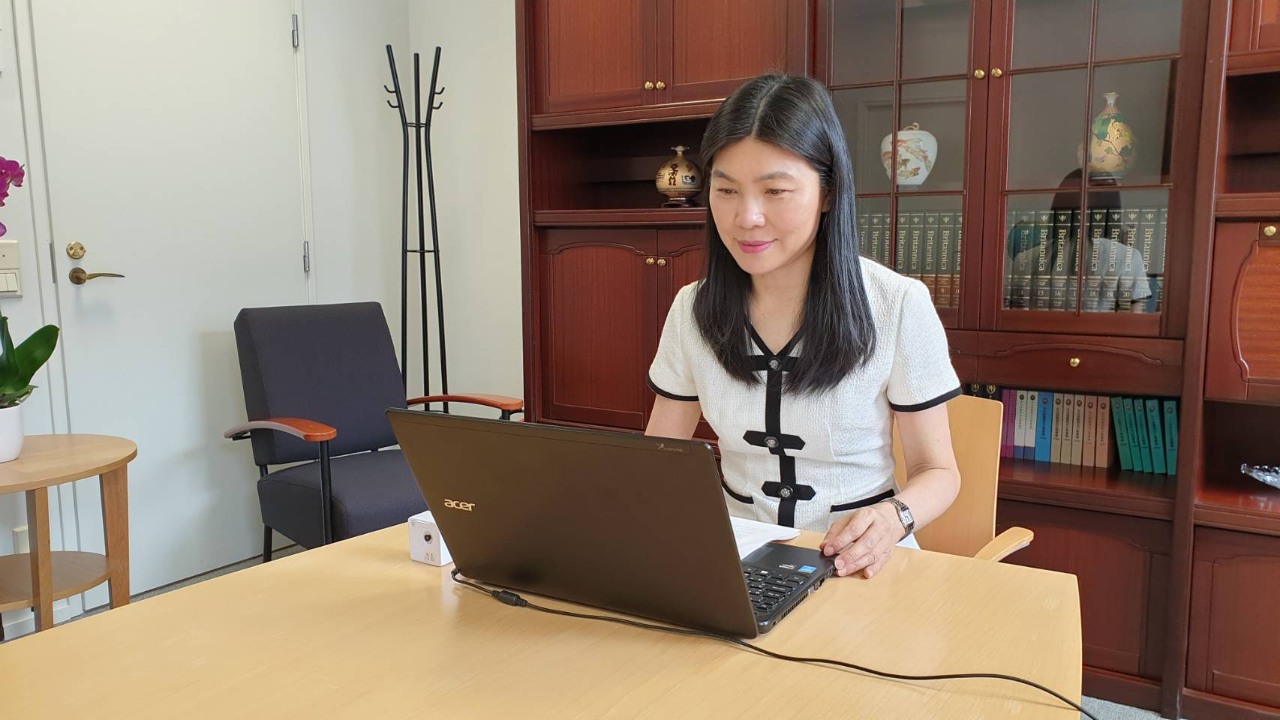 張秀禎代表很榮幸應邀於5月3日透過視訊向芬蘭赫爾辛基國際扶輪社發表演講，簡介台灣政治、經濟、社會、文化等發展成就，以及兩岸關係、台歐盟關係及台芬關係等，並呼籲國際社會於世衛大會等國際組織中納入台灣。