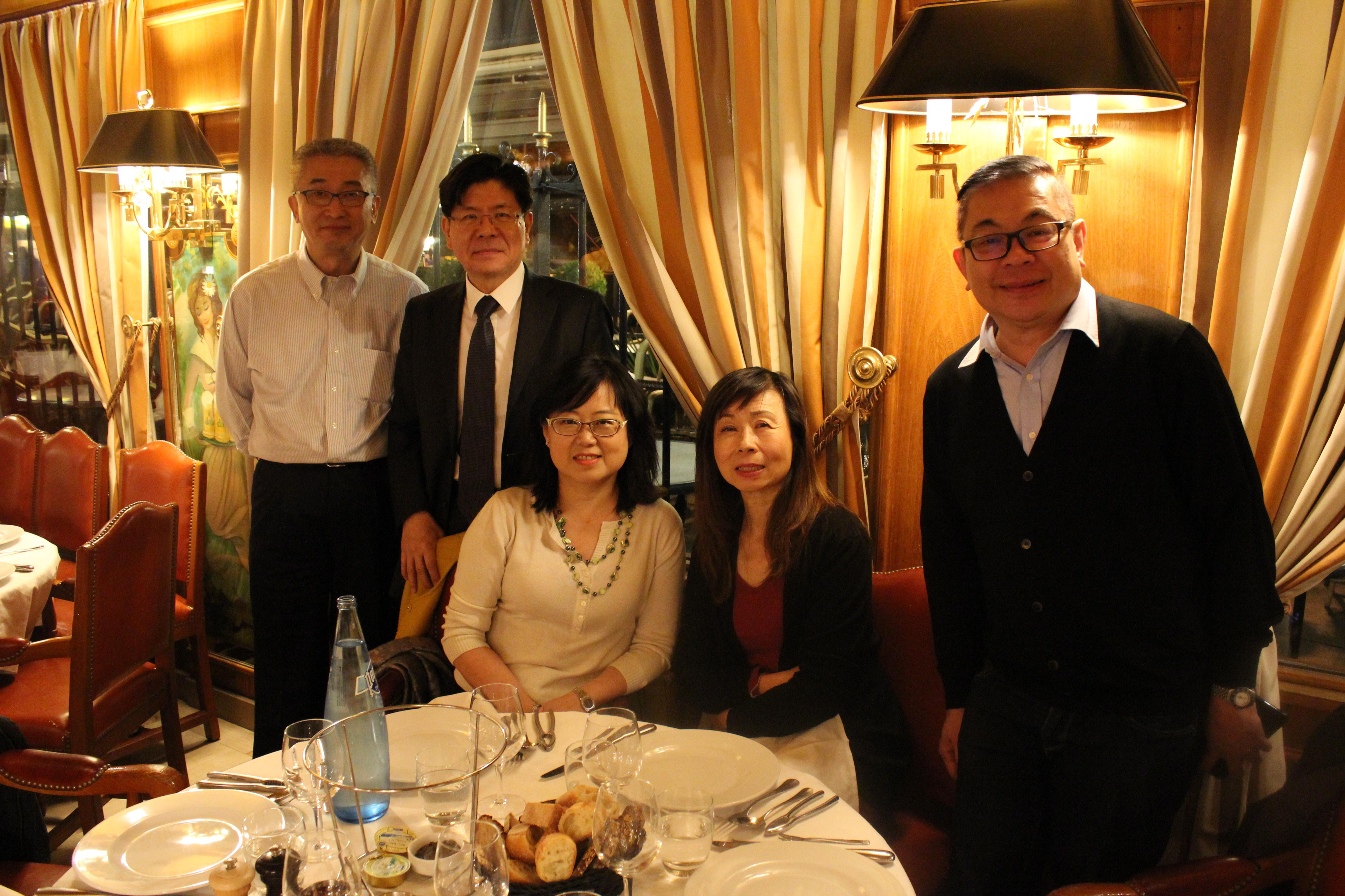 4.張大使夫婦於10月27日晚間宴請央廣訪團