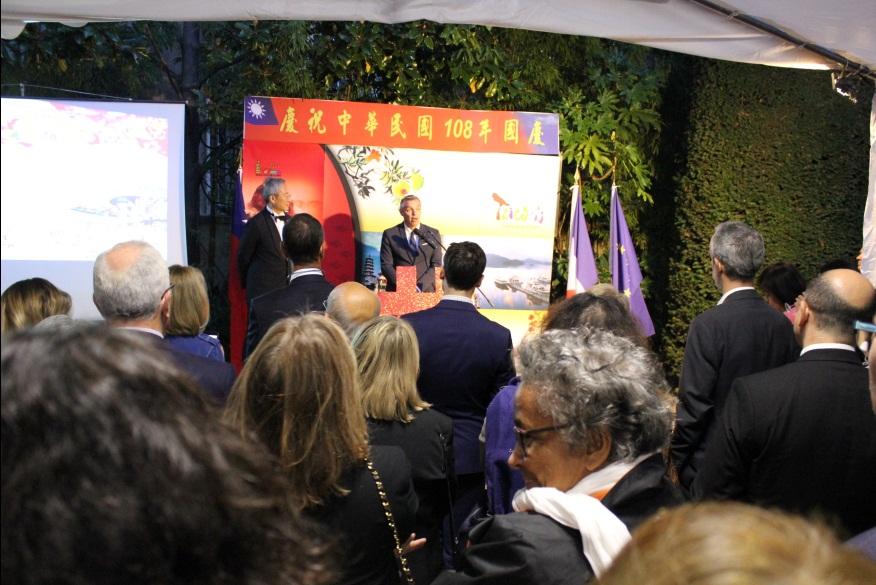 法國國民議會友台小組主席塞沙里尼代表與會貴賓致詞