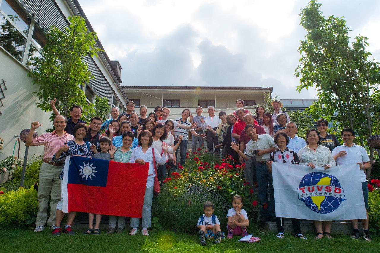 德南臺灣廠商聯誼會於2018年6月1日至3日在巴伐利亞邦多瑙沃特舉行春季自強活動，吳忻宇秘書也應邀代表本處出席。