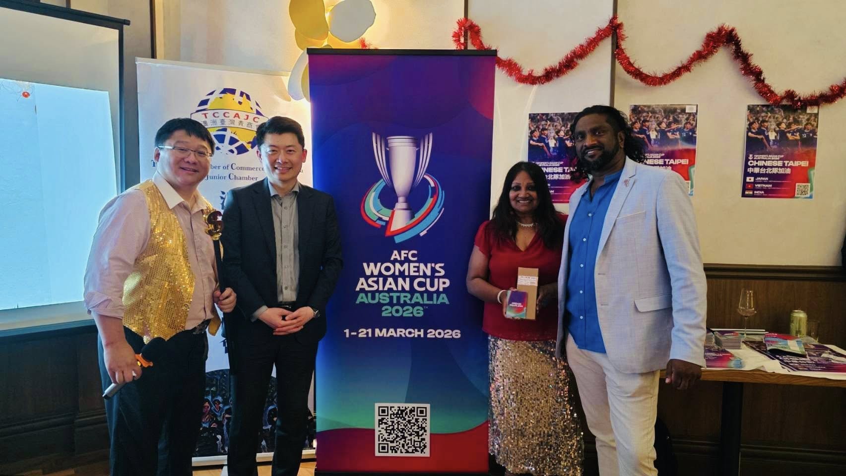 Director General David Cheng-Wei Wu and Mrs Wu Attend TCCA Year-End Christmas Event