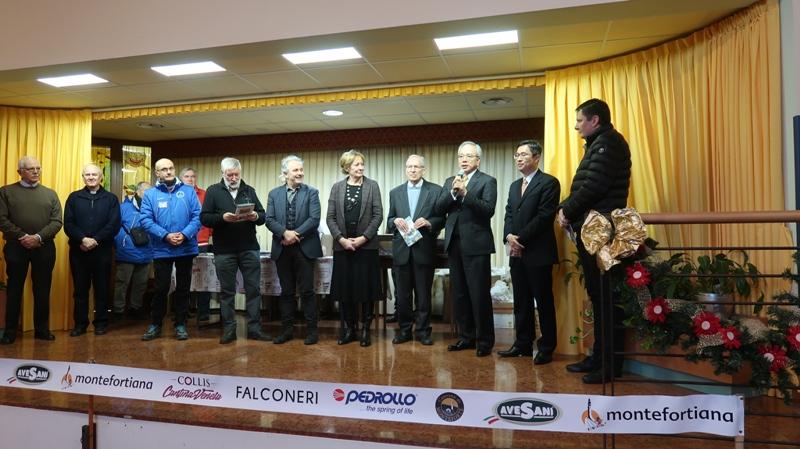 李大使於慈善募款系列活動之一-兒童繪畫比賽頒獎典禮時致詞。