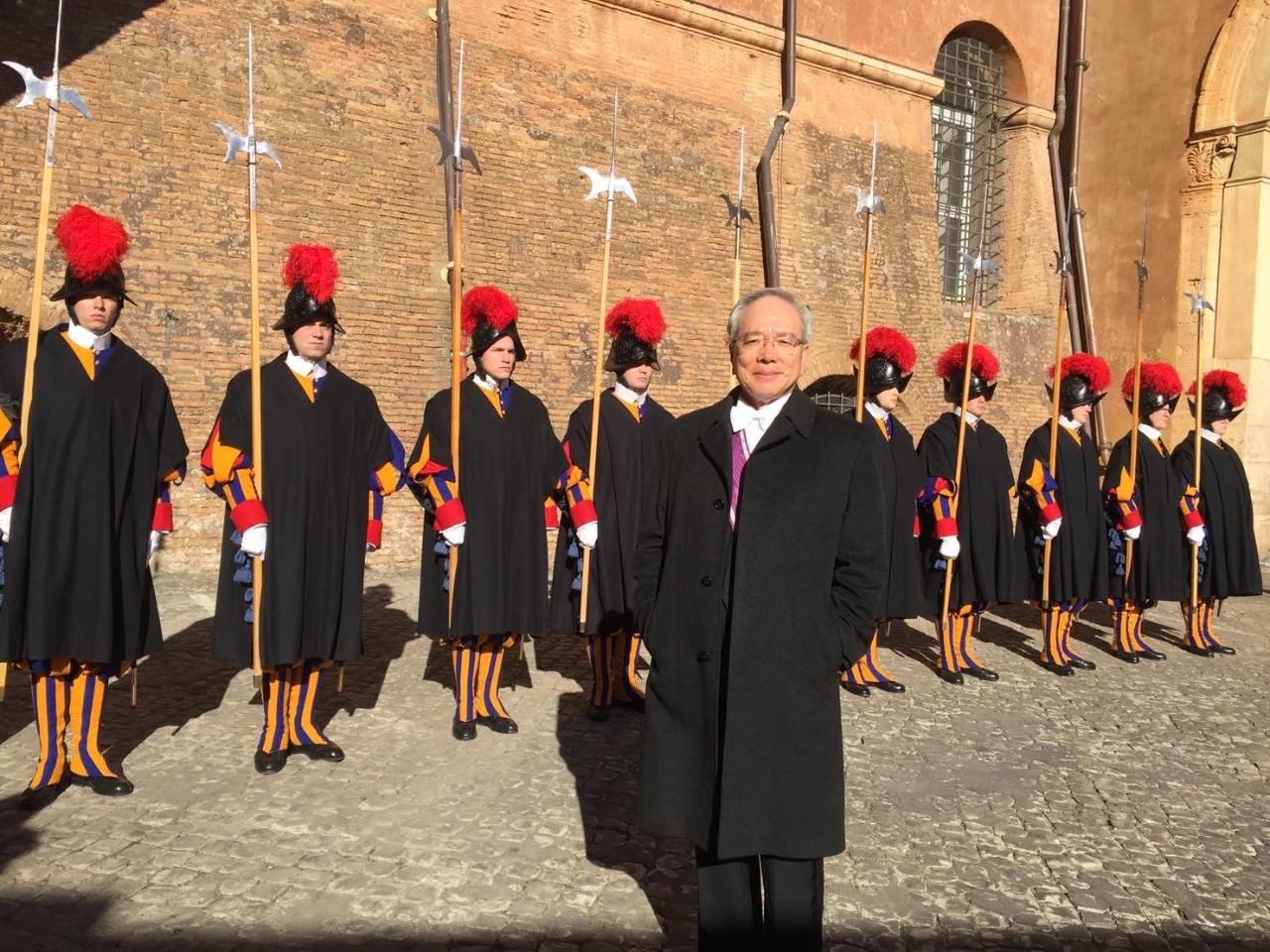 Ambassador Mathew LEE and Embassy diplomats were honored to attend Pope Francis's annual address to the diplomatic corps, held in the #Vatican on Jan 9, 2020.