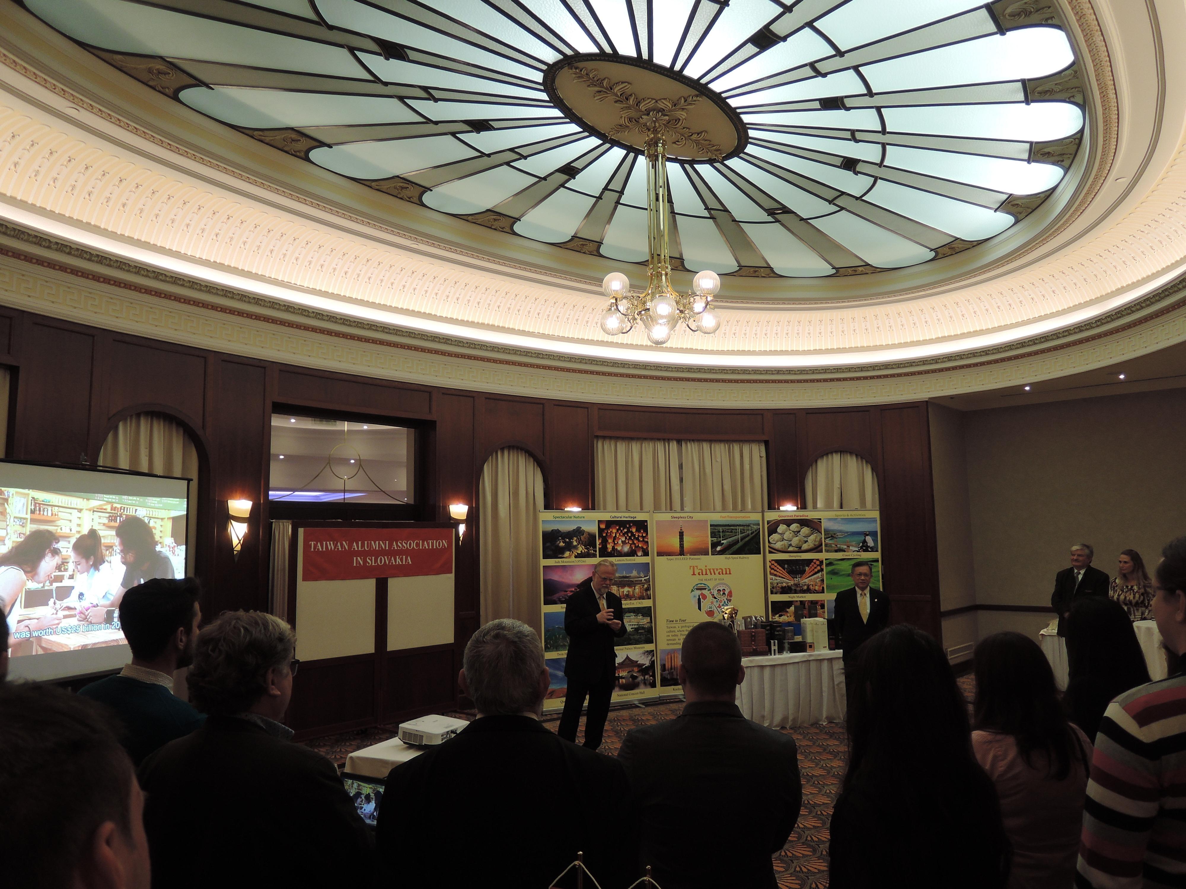 TROB hosts 2017 Taiwan Alumni Association Reunion Party at Carlton Hotel 