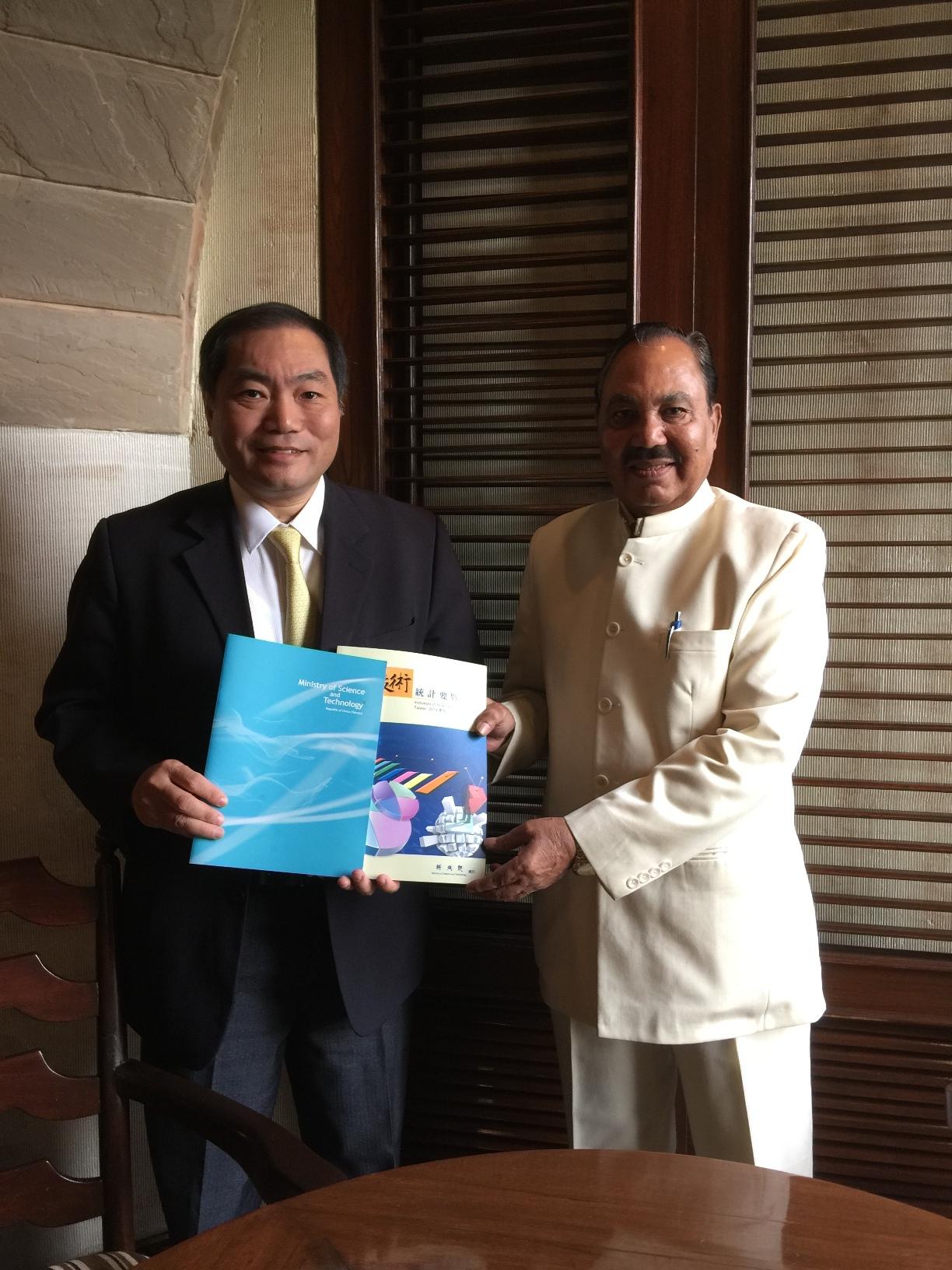 2016Henry Chen and RP Singh-50