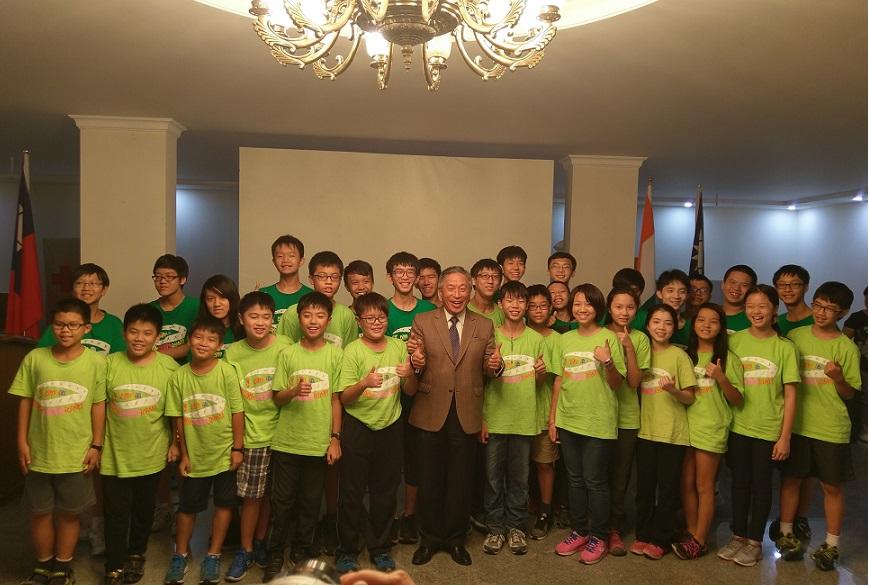 Amb. Tien Chung-Kwang briefed the 2017 InIMC (International Mathematics Competition 2017) delegation from the Republic of China (Taiwan) at Taipei Economic and Cultural Center in India (TECC) July 31, 2017.