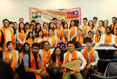 Taiwan Youth Ambassadors were received by Senior BJP Leader Vijay Jolly and members of Delhi Study Group Aug. 31, 2017.