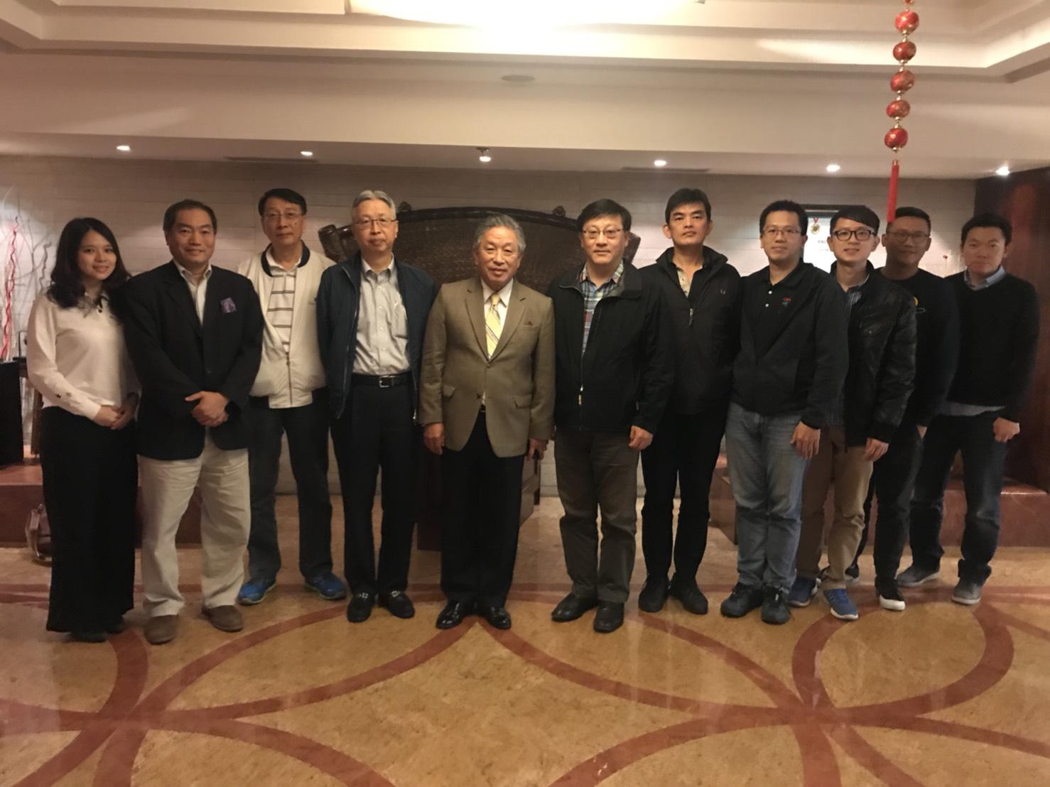 1.Delegations from Green Energy Industries in Taiwan, led by Dr. Chunto Tso, Director of Research Division I of Taiwan Institute of Economic Research(TIER), visited India from 19th to 24th November 2017 to promote Taiwan green energy products and technologies. The delegation paid a courtesy call to Amb. Tien of Taipei Economic and Cultural Center in India(TECC) on the 19th of November. The delegation visited several green energy companies in New Delhi and Bengaluru to exchange views on future possible cooperation.
2.Amb. Tien(Left 5), Director Chen(Left 2) met the delegation led by Dr. Tso(Left3).