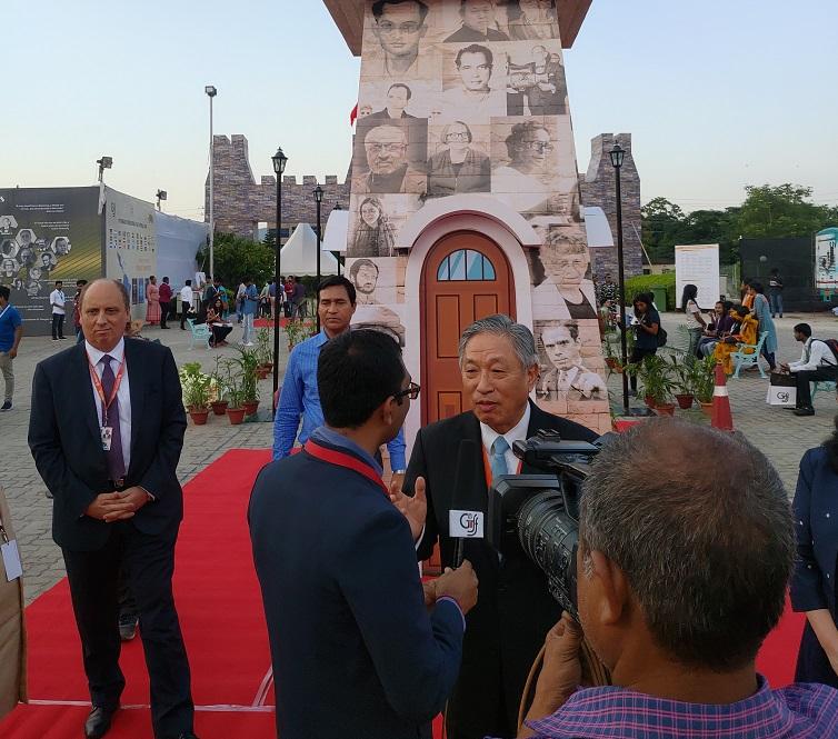 Amb. Tien interviewed by Indian media before the inauguration of 3rd Guwahati International Film Festival on Oct. 31, 2019.