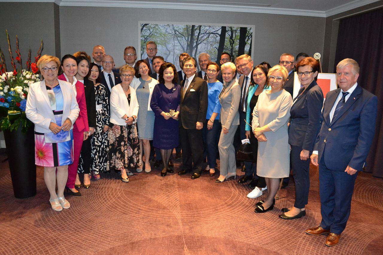 67358376_484736578764972_8301652208089300992_n