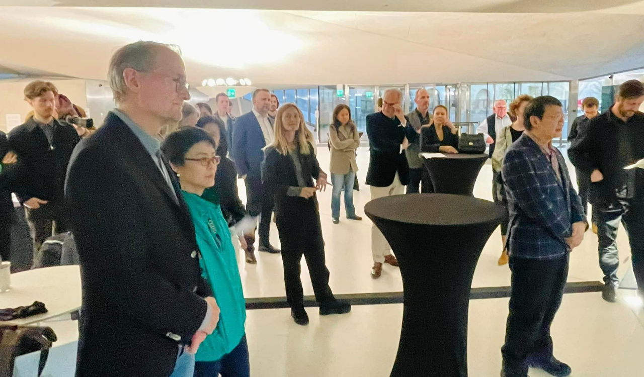 本處出席由駐法國臺灣文化中心(Centre Culturel de Taïwan à Paris)、洛桑十號月台基金會(PLATEFORME10)、洛桑Vidy劇院(Théâtre de Vidy )、以及瑞士電影資料館(Cinémathèque suisse)共同舉辦之「台灣之夜」。