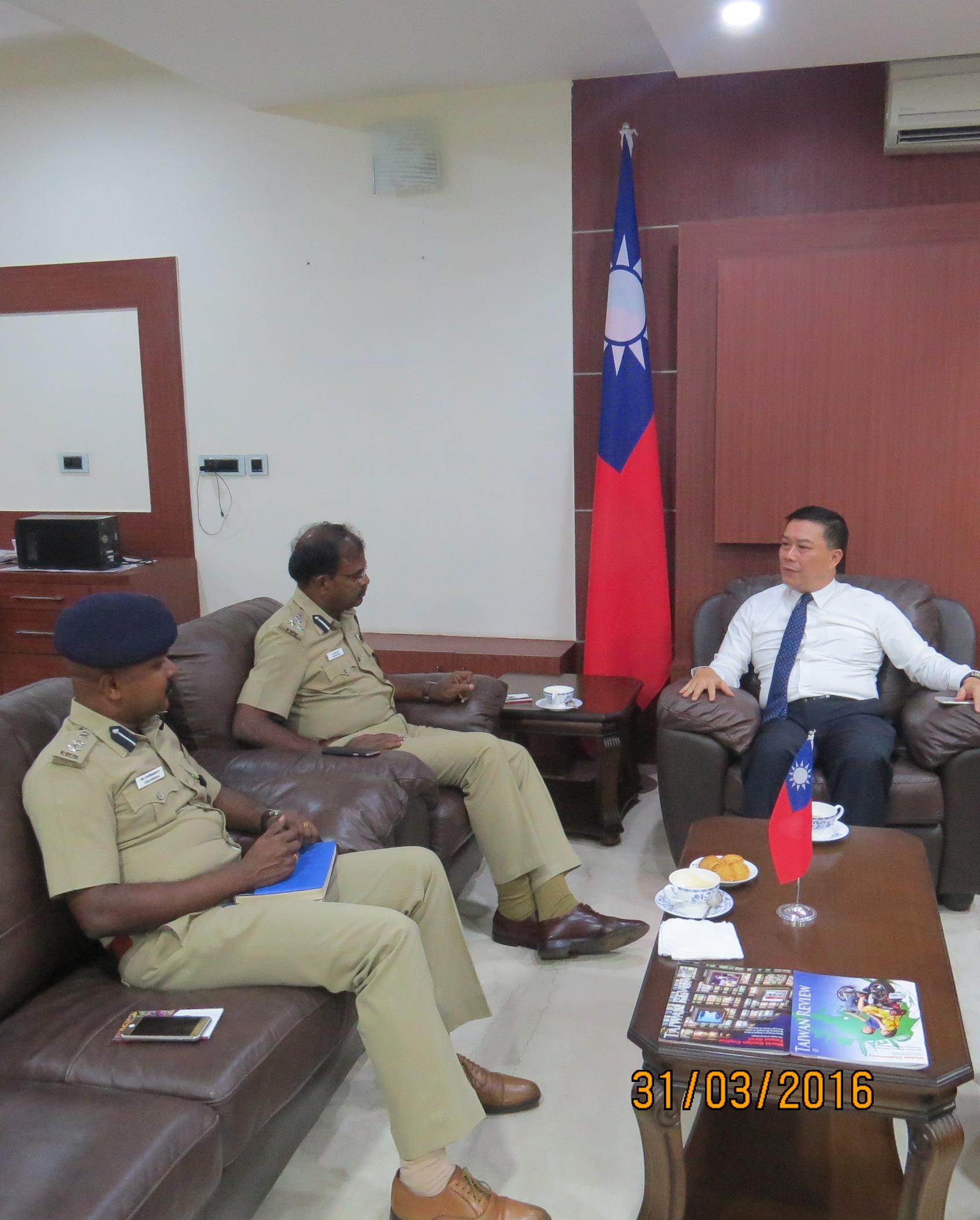 李朝成處長(右)
Mr. Manoharan(中)
Mr. V. Balakrishnan(左)
