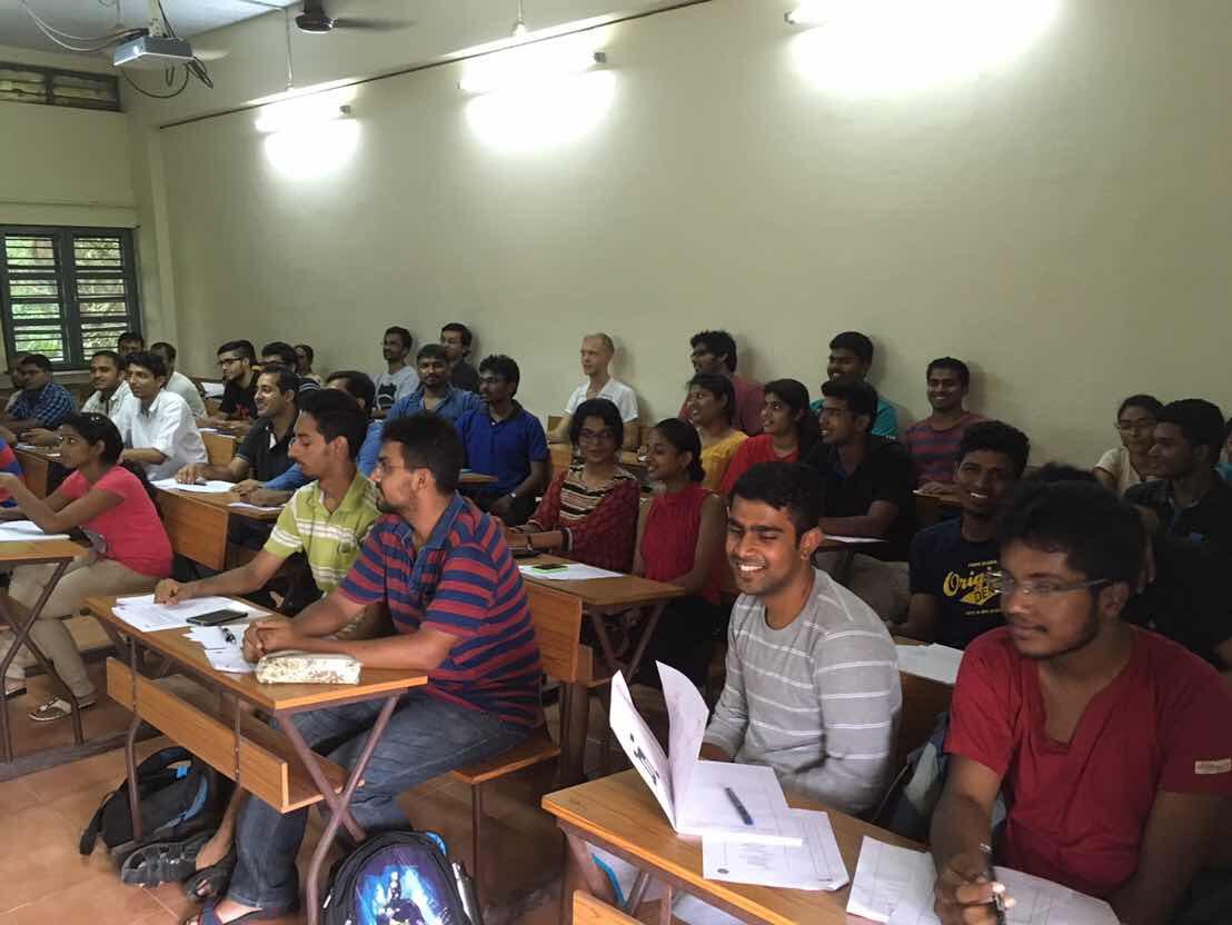 印度理工學院馬德拉斯分校中文課程學員上課情形
