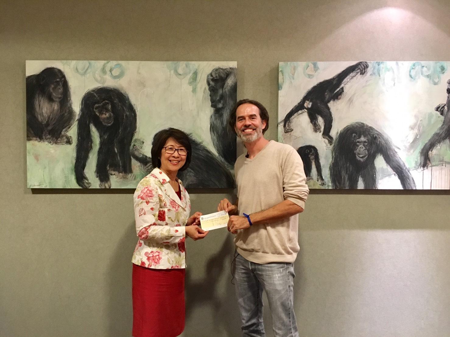 On behalf of the Taiwanese government, Director General Jane Hsu presents a donation cheque to Program Director Arnaud Desbiez of the Giant Armadillo Conservation Program under the Royal Zoological Society of Scotland (8th September 2017 at the RZSS). 