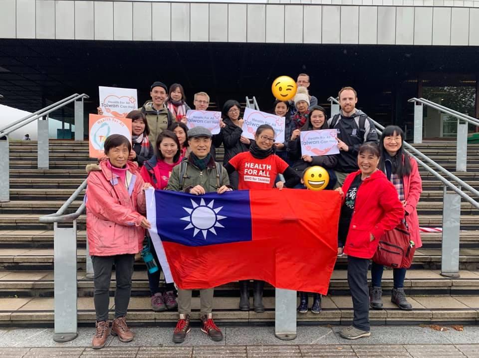 Organised by Scotland Taiwanese Association and members of Taiwanese community in Edinburgh, a walk around Arthur's Seat in support of Taiwan's participation in WHA was held on 18th May 2019.