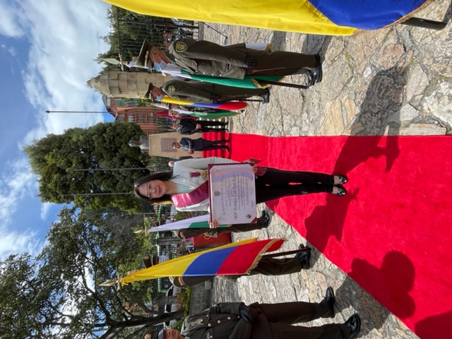 La representante Verónica Kuei recibió La Gran Cruz Orden al Mérito de la Comunicación Social Iberoamericana Antonio Nariño otorgada por la Sociedad Colombiana de Prensa y Medios de Comunicación (SCP).