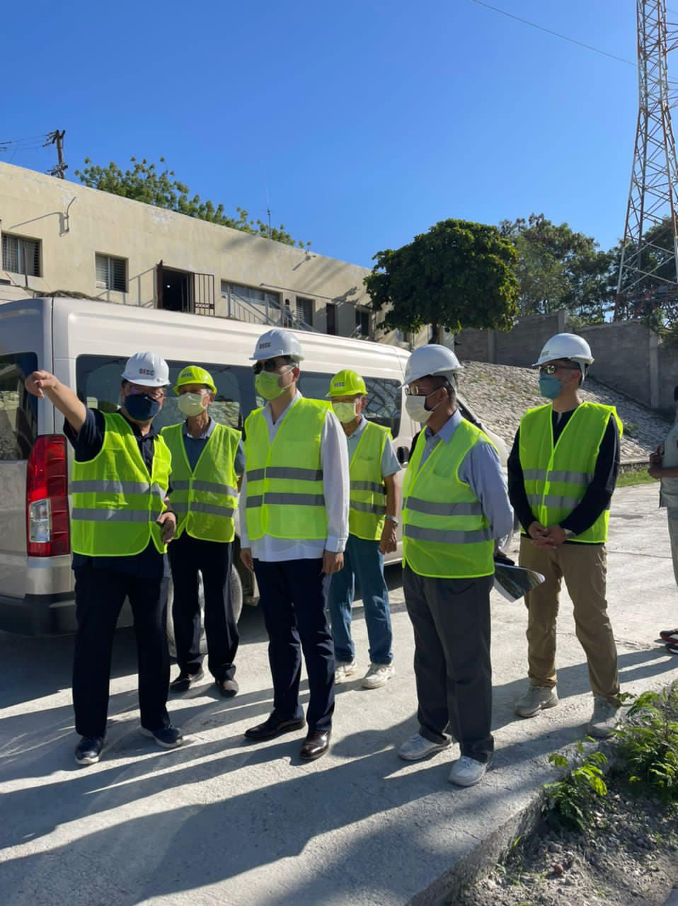 古大使及OECC代表團赴工地視察