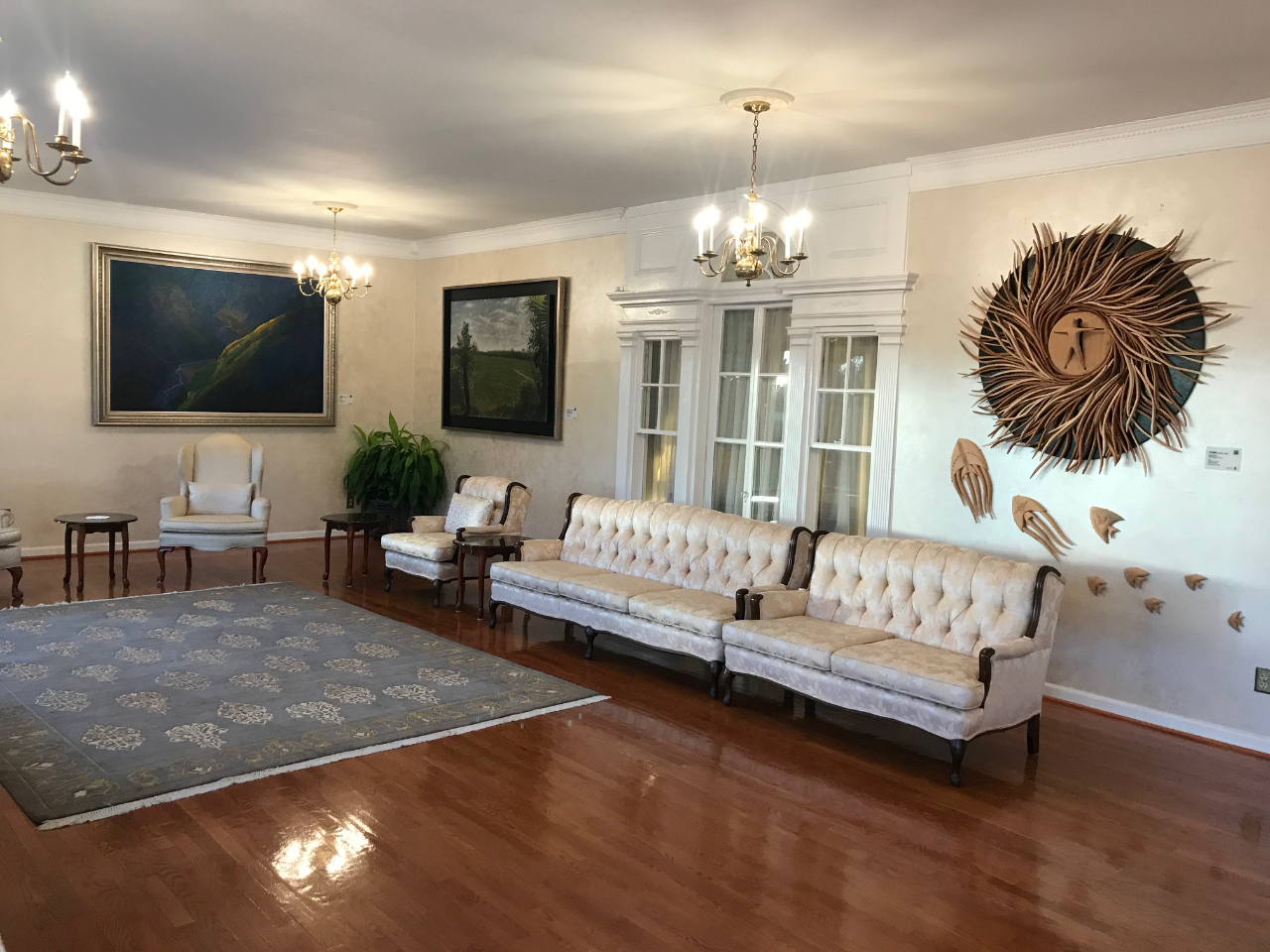 林惺嶽 (Hsin-Yueh Lin, 1939-) 
〈山谷〉，1991，油彩、畫布，130.4 x 194 cm，國立台灣美術館典藏
Valley, 1991, oil on canvas, 130.4 x 194 cm. Collection of the National Taiwan Museum of Fine Art.
黃銘昌 (Ming-Chang Huang, 1952-)
〈椰風〉（水稻田系列之 24），1996，油彩、畫布，111.8 x 161.8 cm， 國立台灣美術館典藏 
Breeze over Coconut Trees (Rice Field Series, No.24) , 1996, oil on canvas, 111.8 x 161.8 cm. Collection of the National Taiwan Museum of Fine Art.