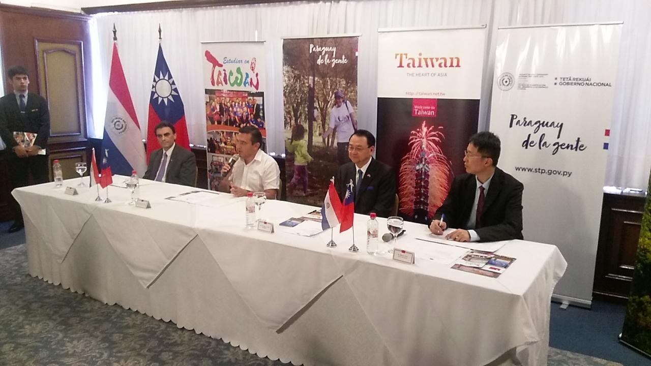 El Gobierno de la República de China (Taiwán), a través de su embajada en Paraguay presentó la convocatoria de becas del periodo 2019-2020, para realizar estudios de grado o posgrado en universidades de Taiwán. El evento se llevó a cabo este viernes 1 de febrero, en el Hotel Excelsior.
