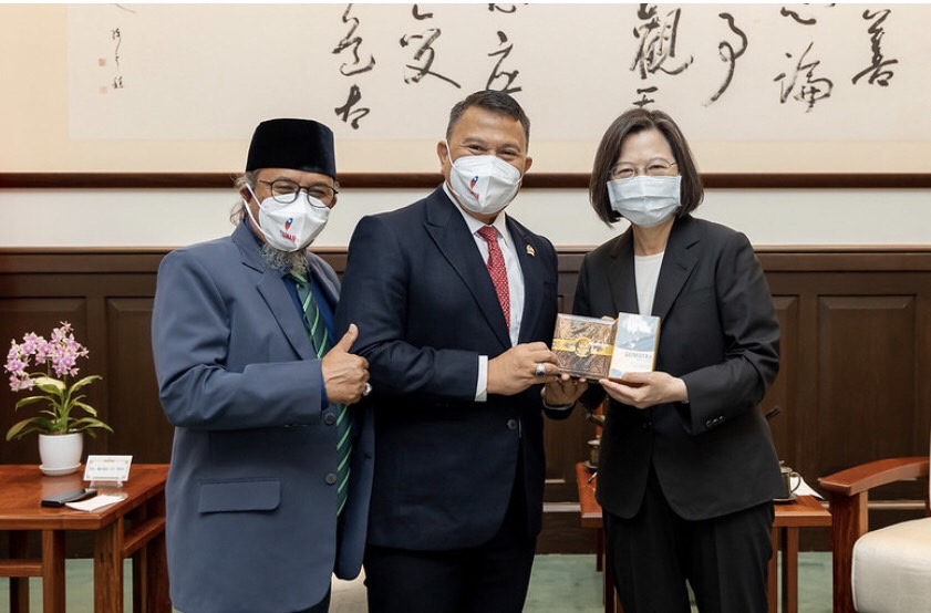 印尼國會臺灣連線共同主席團晋見蔡總統