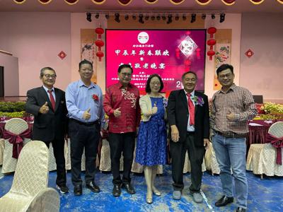 Wakil Phoebe Yeh menghadiri "Sambutan Tahun Baru Cina dan Jamuan Penghormatan kepada Orang Tua" di Sarawak pada 10 Mac