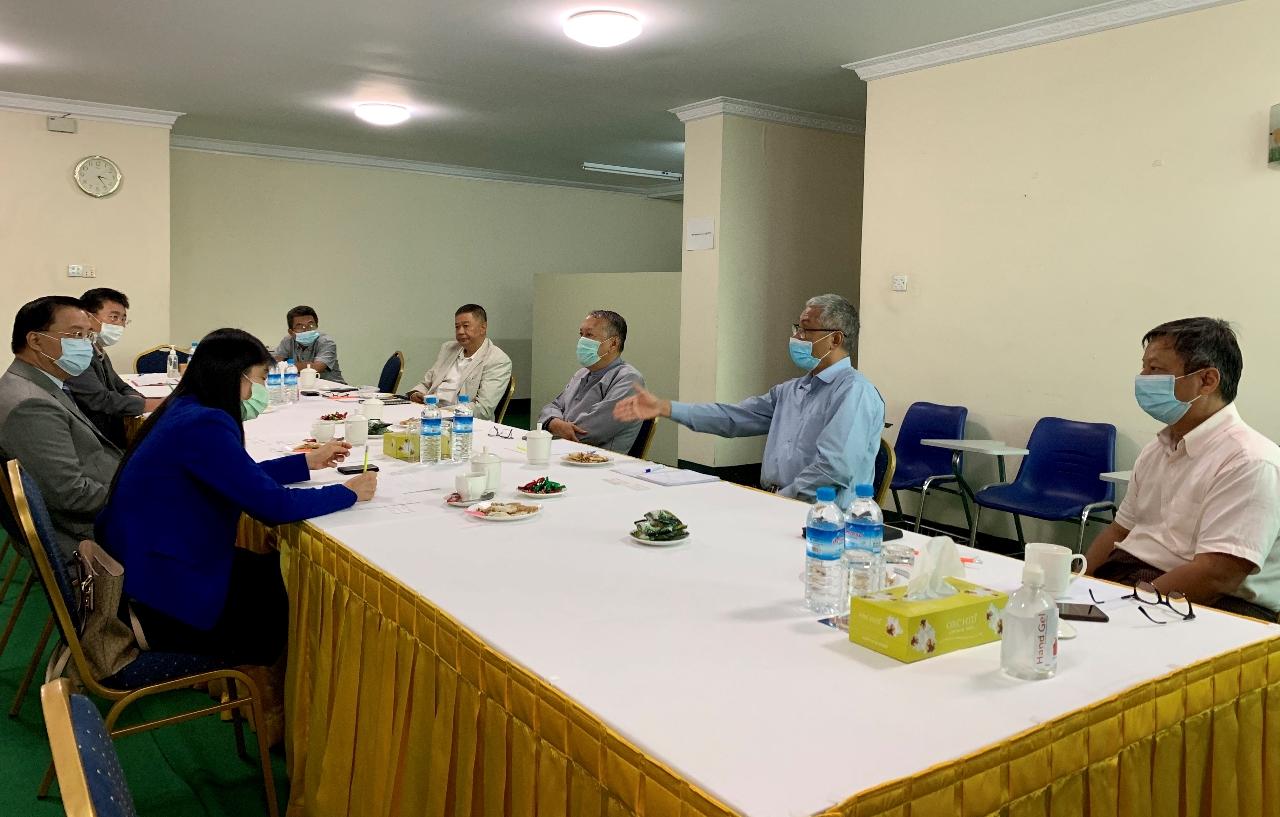 緬甸智庫「和平暨和解中心」(Center for Peace and Reconciliation)邀請駐緬甸代表李朝成、副參事張水庸、秘書曾靖惠會議交流