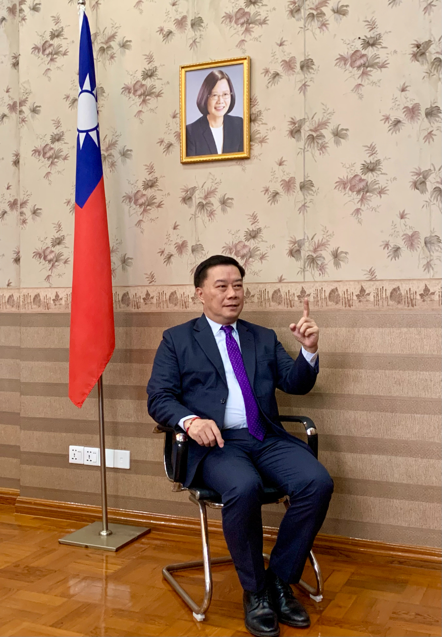 EF58BB0D342A344E000639A695B2CEDB43D53569