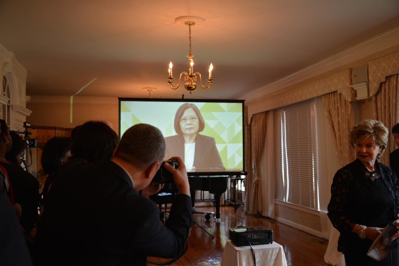 A pre-recorded video by President Tsai to welcome the guests was shown at the reception.  