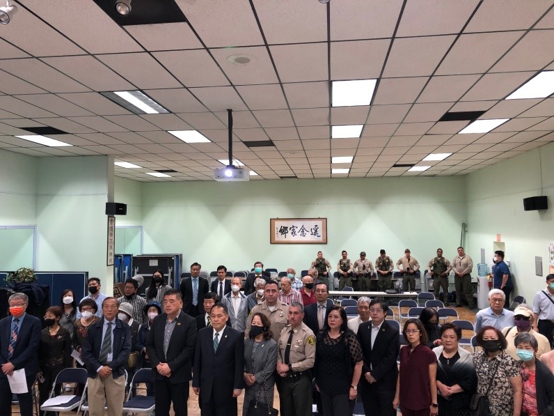 2022年5月18日「南加州台僑譴責仇恨記者會」後所有出席人士合影