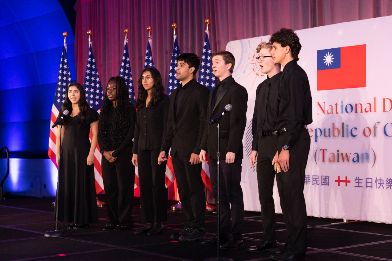 时代》杂志评出史上最具影响力的100张摄影| 每一张都是一个经典故事| www.wenxuecity.com, image size:1280x853