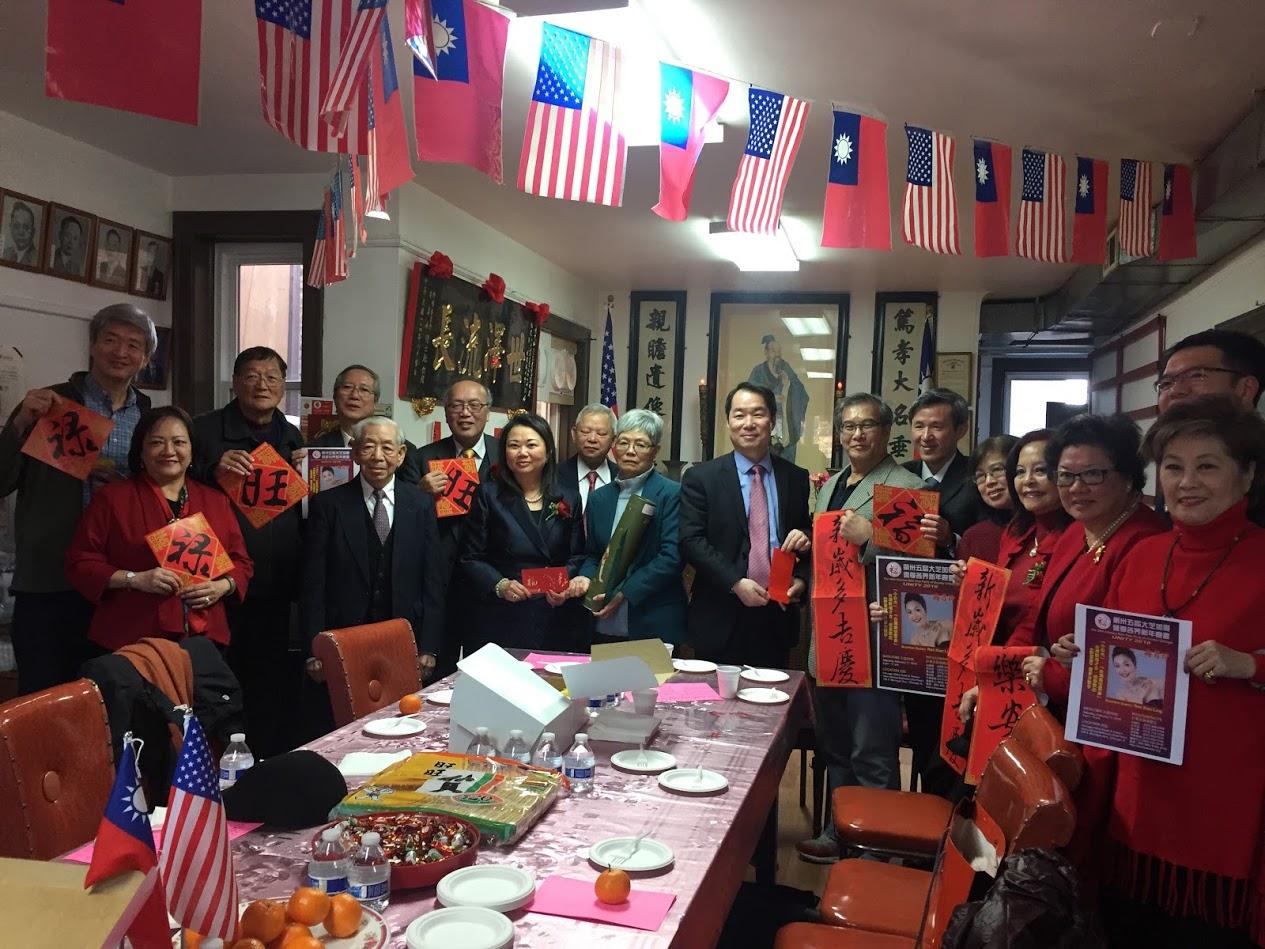 何處長一行拜會至孝篤親公所