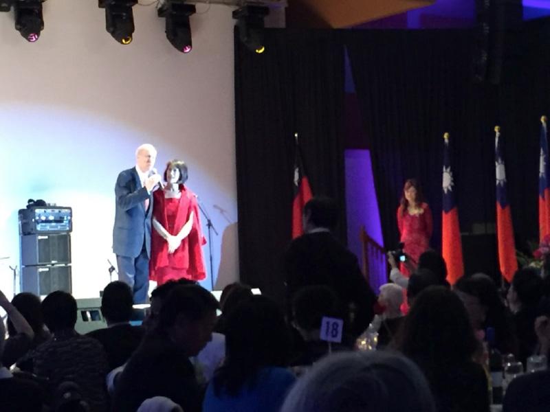 Illinois Governor Bruce Rauner and Mrs. Rauner spoke at TACCGC’s 2017 Annual Dinner Gala 