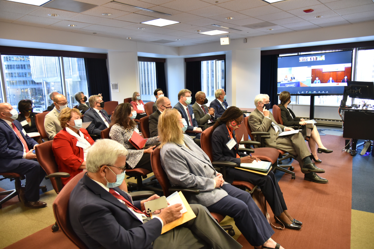 A dozen universities from Taiwan and the Midwestern United States demonstrate early, a remarkable achievement of the Taiwan-U.S. Education Initiative by jointly signing MOUs witnessed by Taiwan and U.S. officials