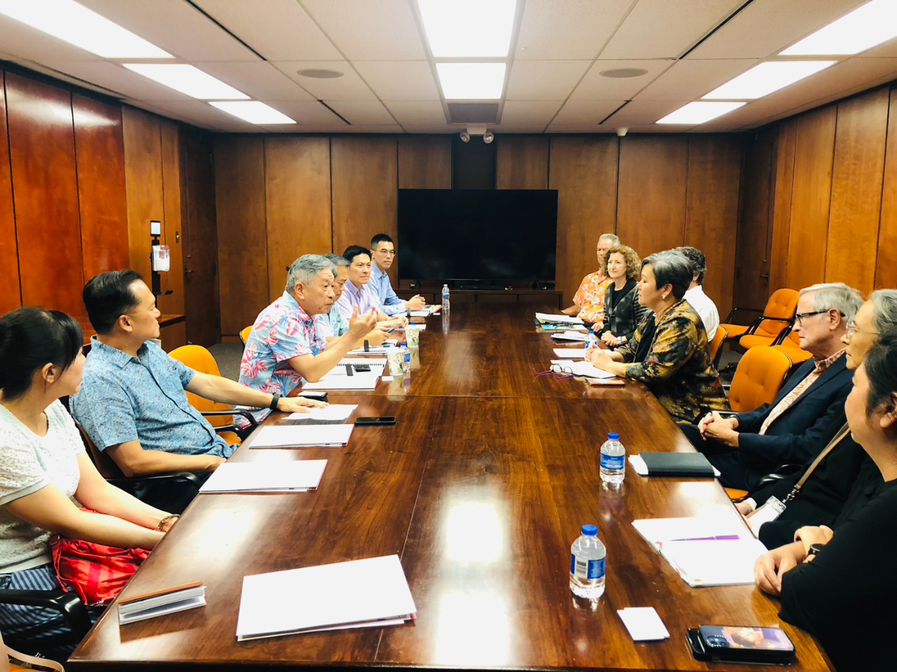 Deputy Minister Tien, Chung-kwang met with the East-West Center President Suzanne Vares-Lum and talked about regional situation and bilateral cooperation on April 27, 2023.