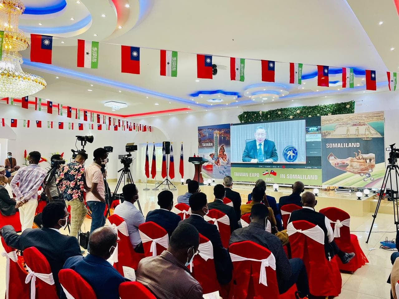 252177399_403337007791411_2162338877567924134_n