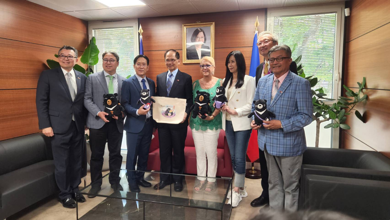 游院長乙行視察駐普羅旺斯辦事處 (2)