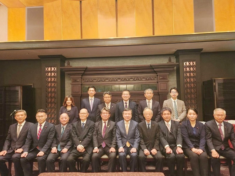李逸洋・駐日代表が「全国日台友好議員協議会」の藤田和秀会長ら一行と