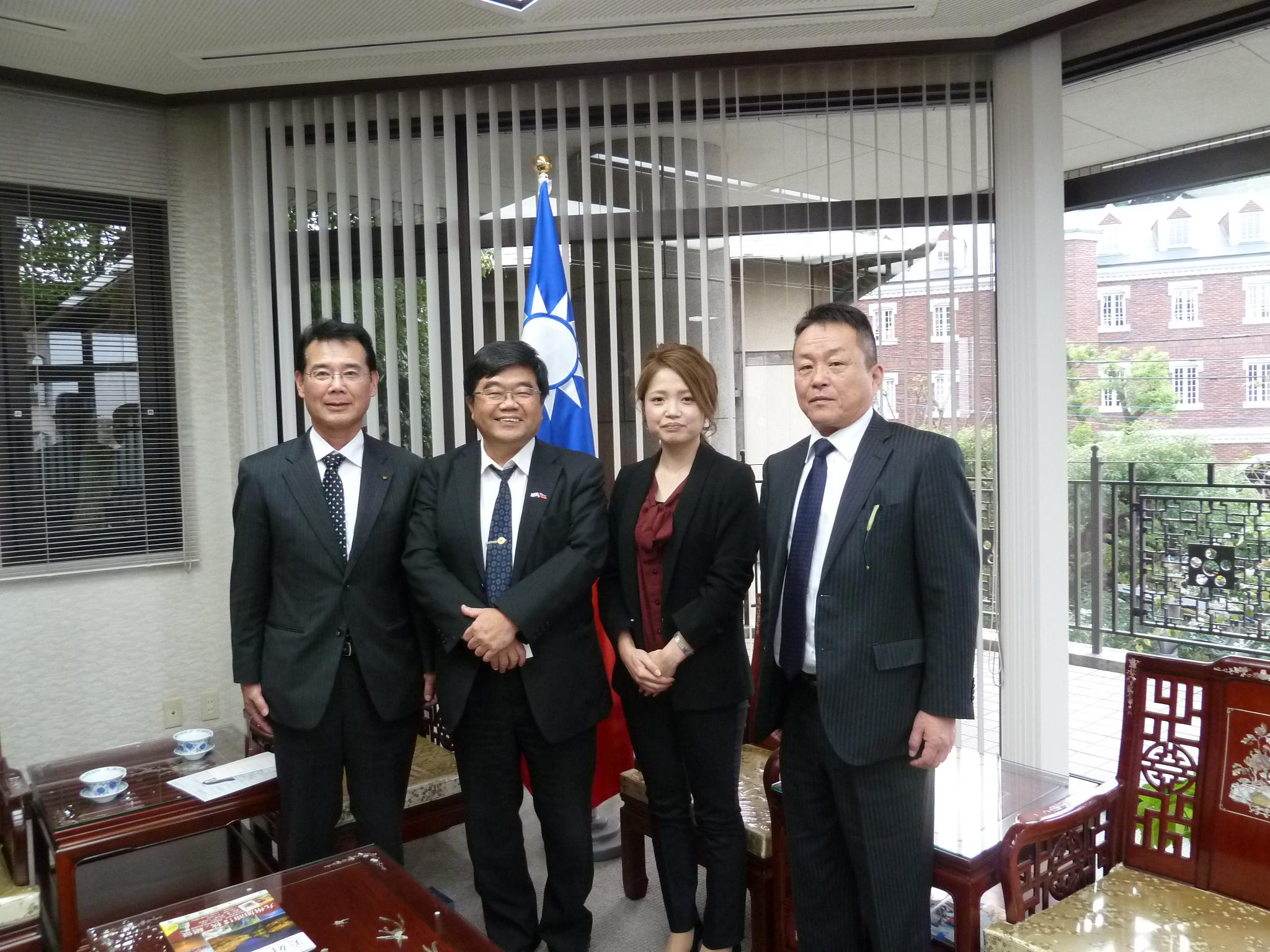11/28 宮崎県五ヶ瀬町宮崎信雄副町長等一行計3名が戎総領事を表敬訪問 Fukuoka Branch, Taipei Economic